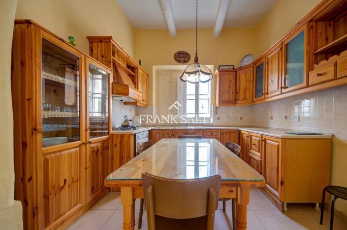 Image No.3-3 Bed Townhouse for sale