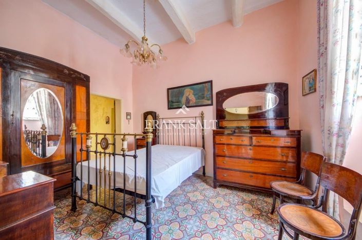 Image No.32-3 Bed Townhouse for sale