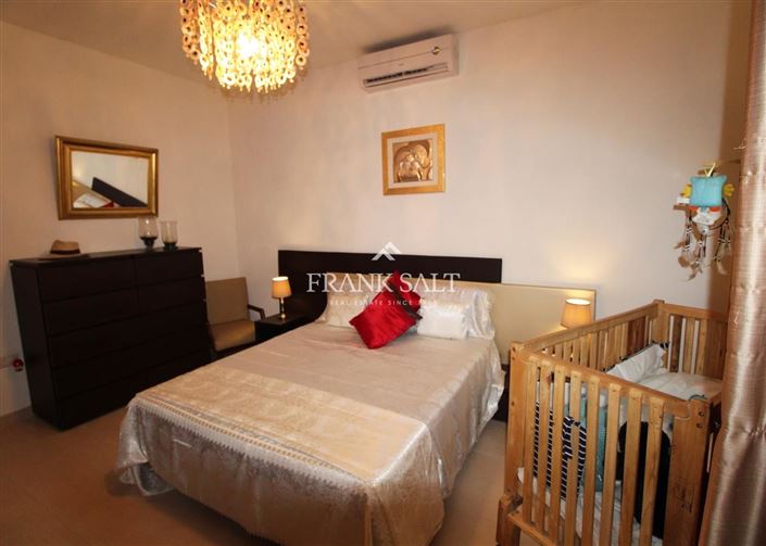 Image No.10-3 Bed Apartment for sale