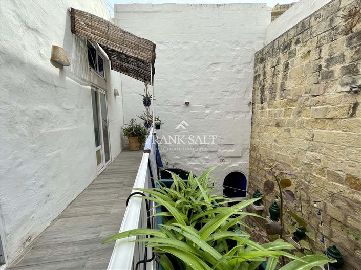 Image No.29-1 Bed Farmhouse for sale