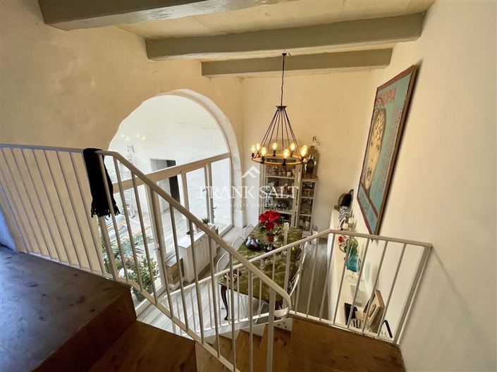 Image No.17-1 Bed Farmhouse for sale