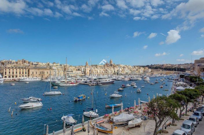 Image No.4-2 Bed Townhouse for sale