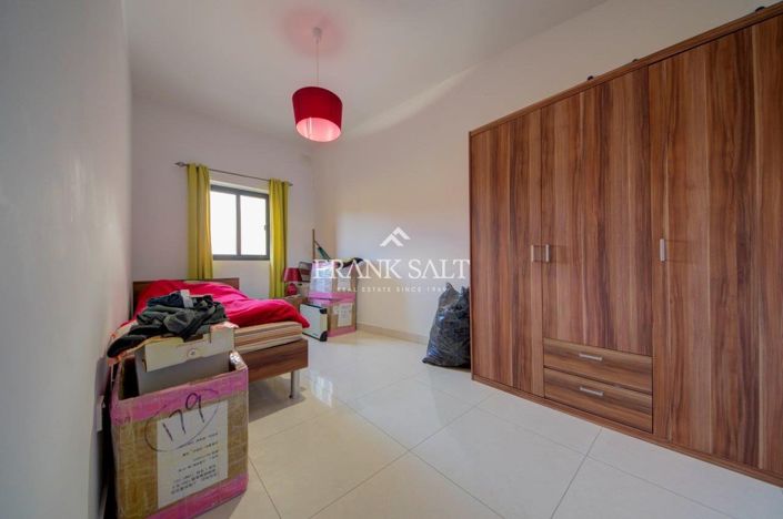 Image No.11-Appartement de 3 chambres à vendre à Marsaskala