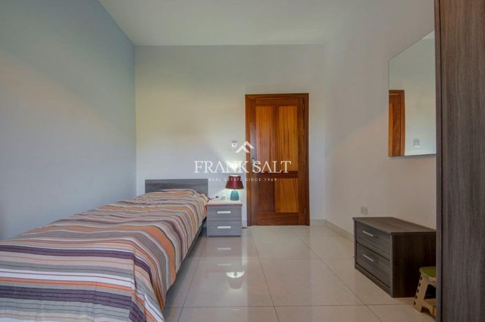 Image No.12-Appartement de 3 chambres à vendre à Marsaskala