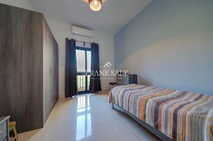 Image No.13-Appartement de 3 chambres à vendre à Marsaskala