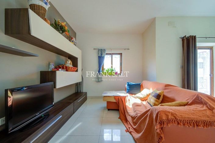 Image No.4-Appartement de 3 chambres à vendre à Marsaskala