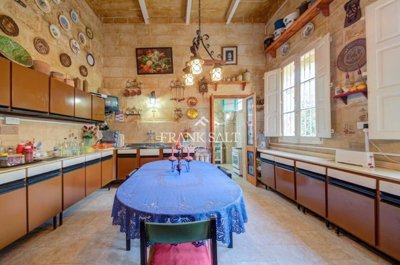 b9b46f86-47e5-48f1-b83a-d65516819d40