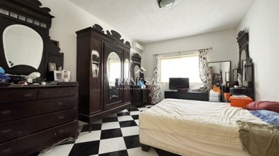 5e16b0c3-586e-48b9-b01d-960948e8d271