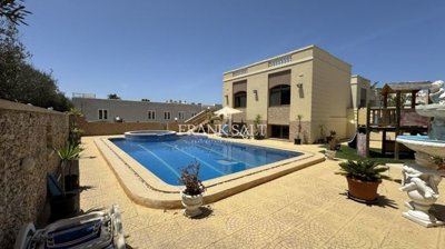 b2a4695d-4bc7-4962-99c6-5af9ebea6251