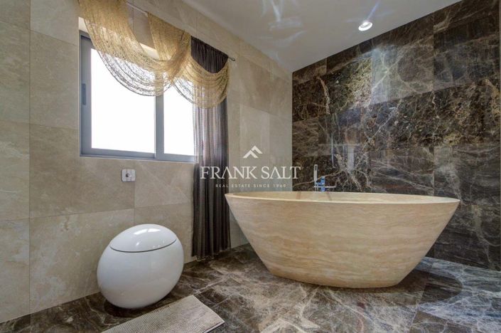 Image No.10-3 Bed Apartment for sale