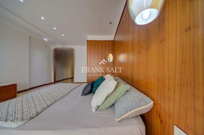 Image No.14-3 Bed Apartment for sale