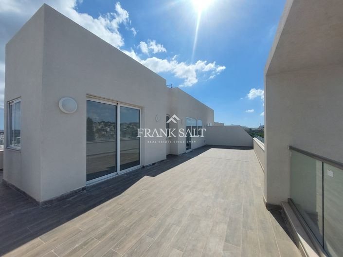 Image No.13-Penthouse de 3 chambres à vendre à Gzira