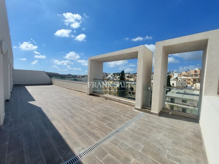 Image No.14-Penthouse de 3 chambres à vendre à Gzira