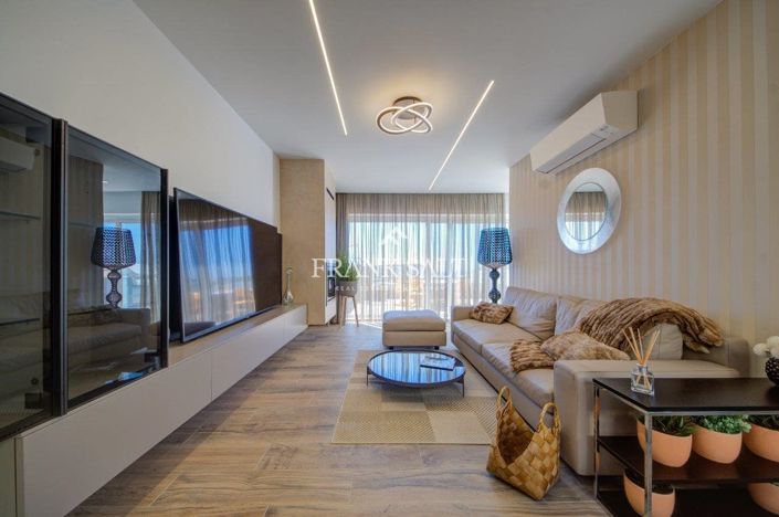 Image No.2-Penthouse de 3 chambres à vendre à Manikata