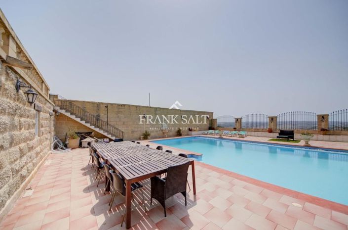 Image No.14-4 Bed Villa for sale