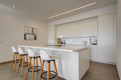 1 - Malta, Penthouse