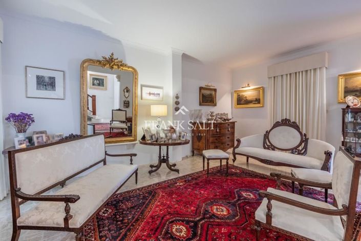 Image No.6-3 Bed Townhouse for sale