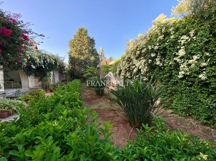 Image No.16-4 Bed Villa for sale