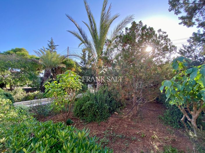 Image No.3-4 Bed Villa for sale