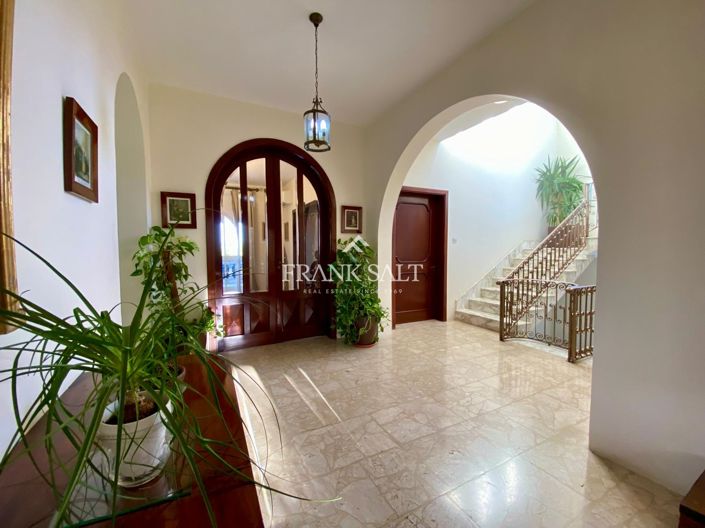 Image No.9-4 Bed Villa for sale