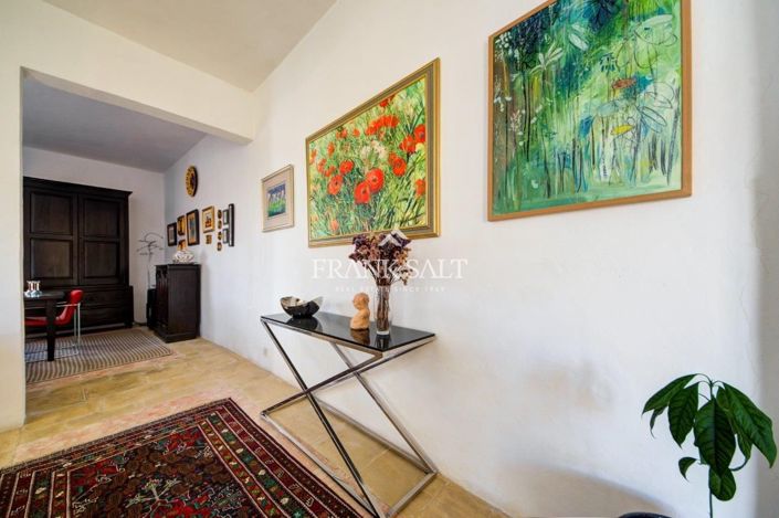 Image No.13-3 Bed Townhouse for sale