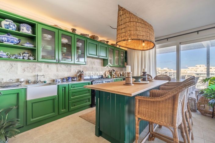 Image No.11-5 Bed Apartment for sale