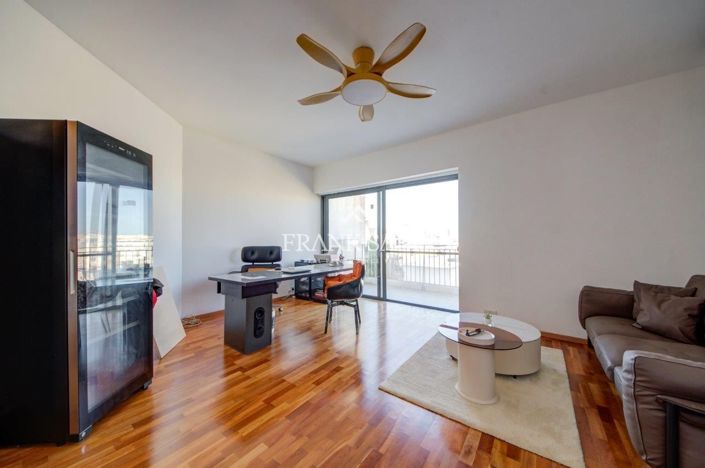 Image No.6-5 Bed Penthouse for sale