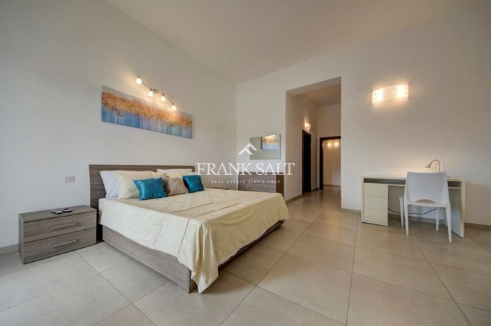 Image No.14-3 Bed Apartment for sale