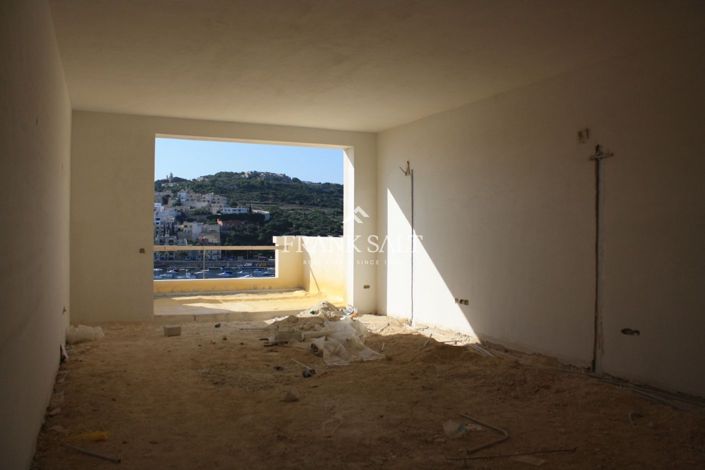 Image No.2-3 Bed Apartment for sale