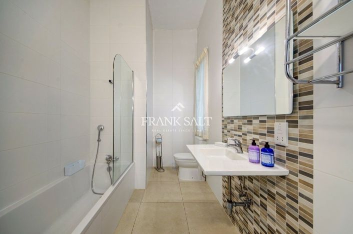 Image No.30-3 Bed Apartment for sale