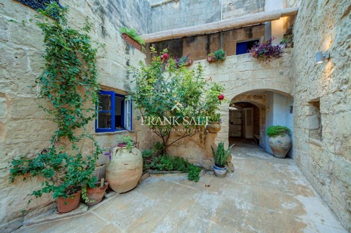 Image No.5-Ferme de 3 chambres à vendre à Malta