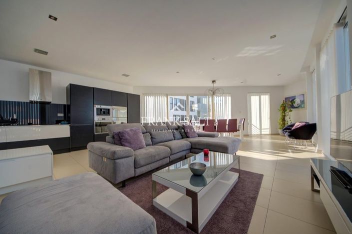 Image No.23-4 Bed Penthouse for sale