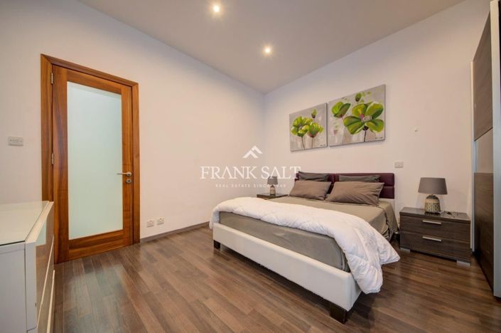 Image No.37-4 Bed Penthouse for sale