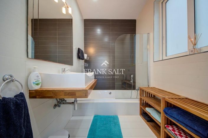 Image No.40-4 Bed Penthouse for sale