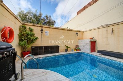 e32292e2-18a6-40a7-bf25-30ba5ac336ab