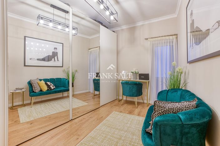 Image No.21-3 Bed Apartment for sale