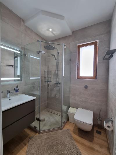 Image No.13-3 Bed Townhouse for sale