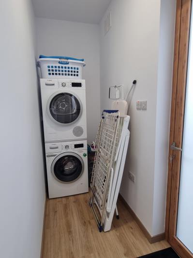 Image No.19-3 Bed Townhouse for sale