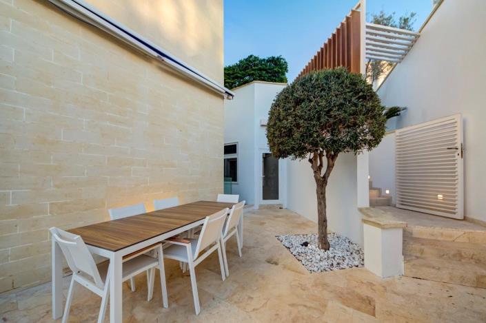 Image No.21-5 Bed Villa for sale