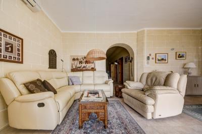 918379_20250417113636836480_orig