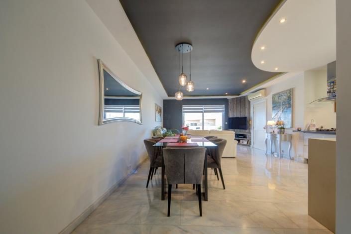 Image No.18-3 Bed Apartment for sale