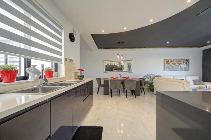 Image No.22-3 Bed Apartment for sale