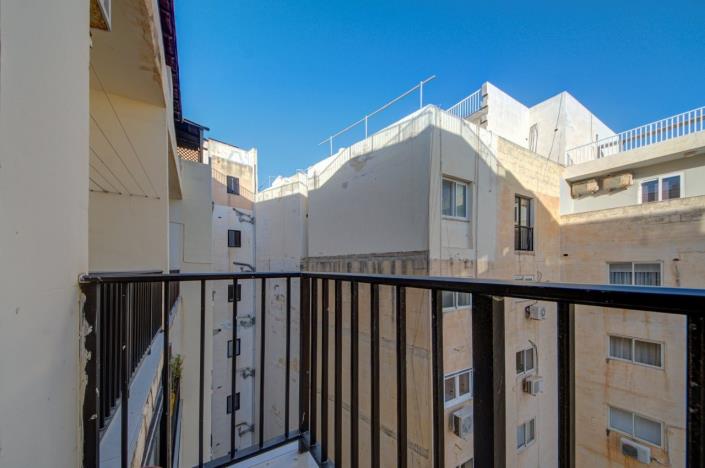 Image No.10-4 Bed Apartment for sale