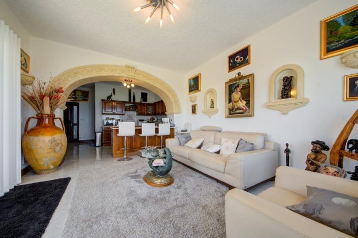 Image No.12-2 Bed Apartment for sale