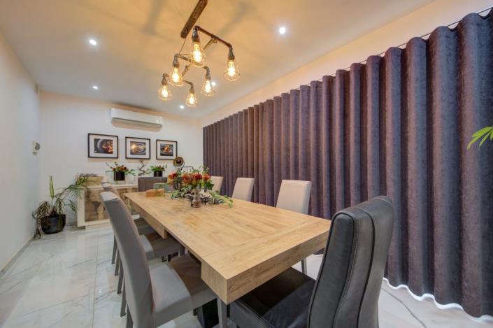 Image No.6-5 Bed Maisonette for sale