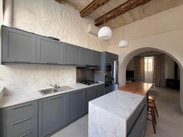 918579_20250409175305297856_orig