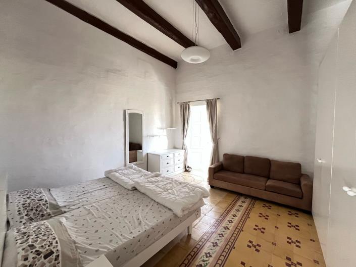 Image No.10-2 Bed Townhouse for sale