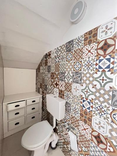 Image No.22-2 Bed Townhouse for sale