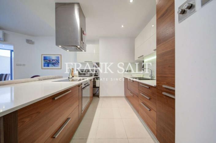 Image No.8-Appartement de 3 chambres à vendre à Sliema