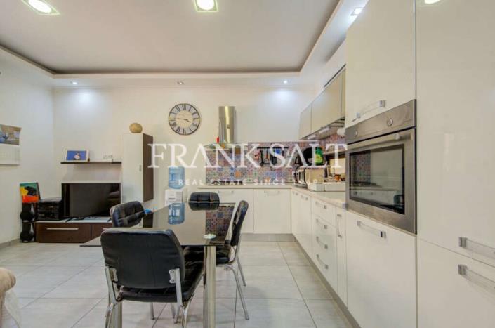 Image No.2-Maisonette de 3 chambres à vendre à Luqa